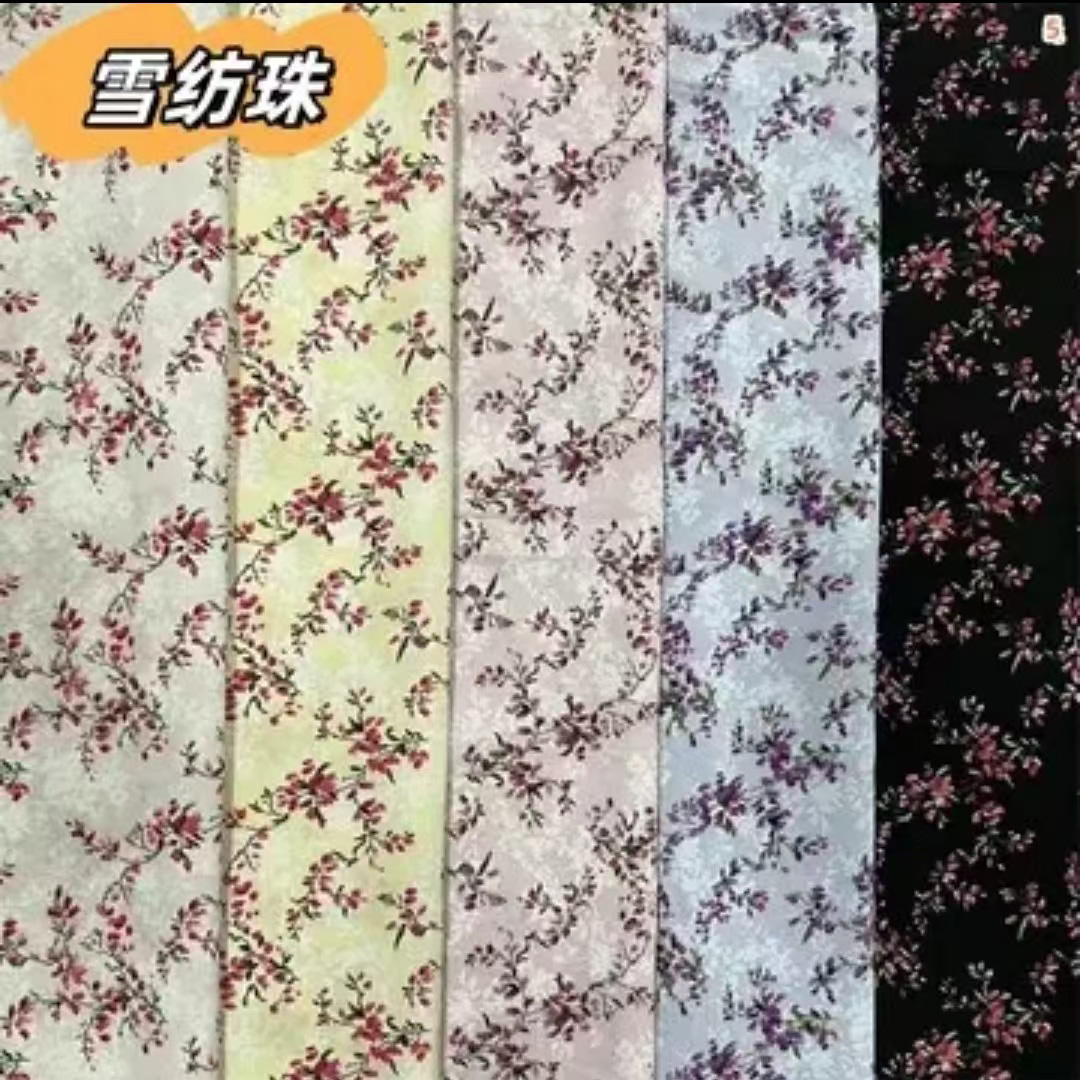 雪纺珠印花:100%polyester，75D，1800T 克重:85g，门幅:150cm