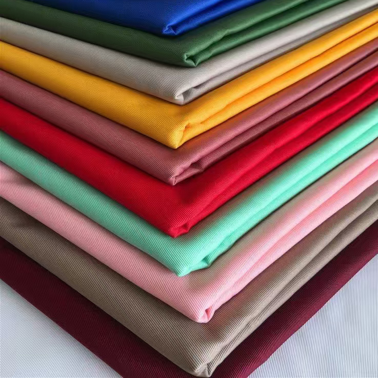 420D加捻斜纹 成分：100%polyester 克重：355gsm  宽幅：1.48cm